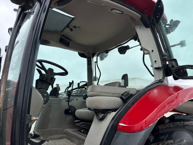 Image of Case IH Maxxum 110 equipment image 4