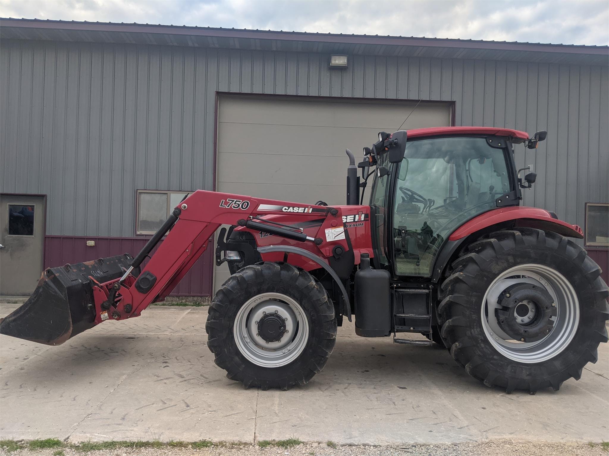 Main image Case IH Maxxum 125