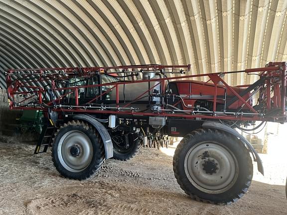 Image of Case IH Patriot 3320 equipment image 4