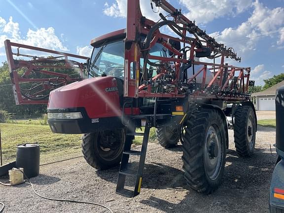 Image of Case IH Patriot 3320 equipment image 2