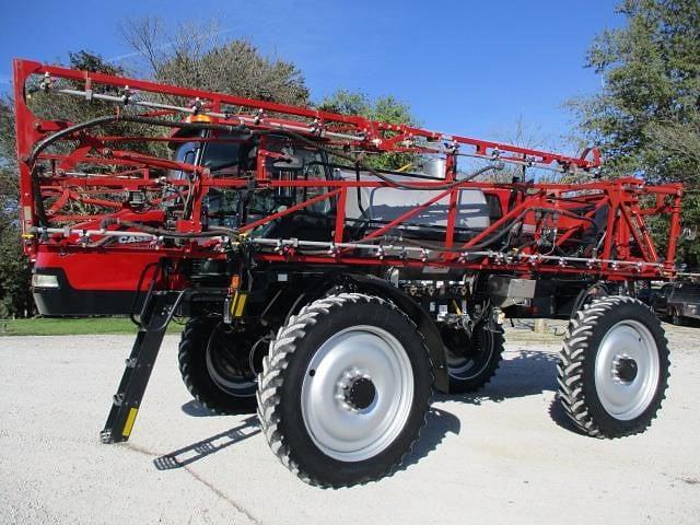 Image of Case IH 3330 Patriot Primary image