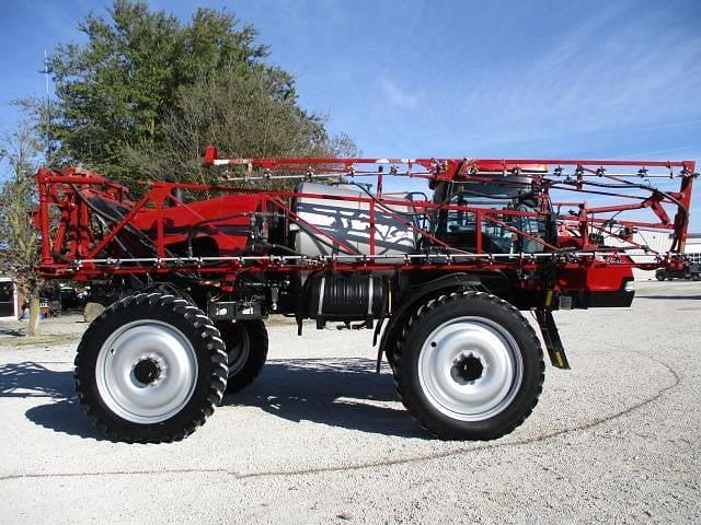 Image of Case IH 3330 Patriot equipment image 3