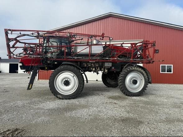 Image of Case IH 3330 Patriot equipment image 3