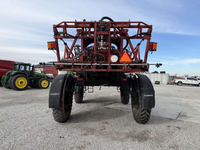 Image of Case IH 3330 Patriot equipment image 4