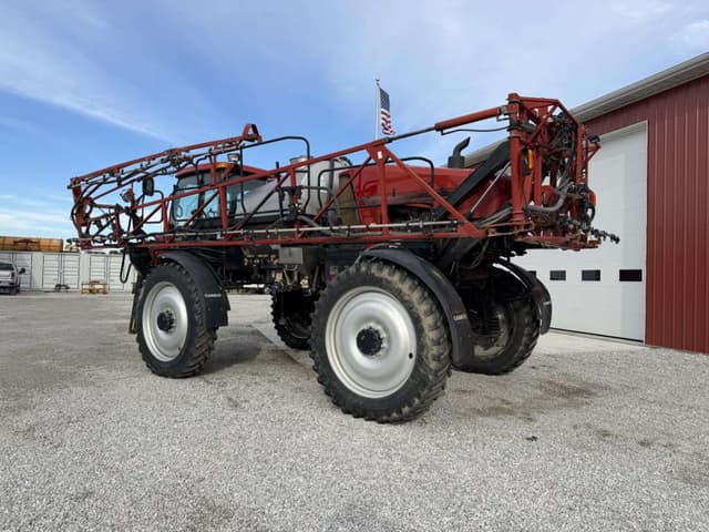 Image of Case IH 3330 Patriot equipment image 3