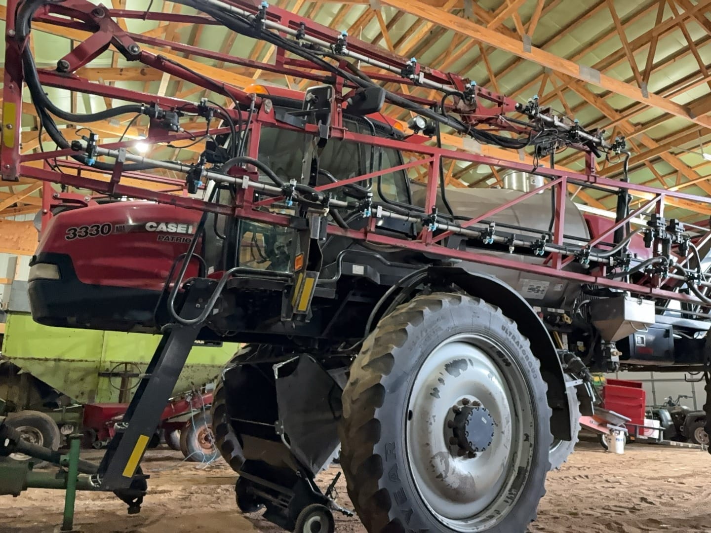 2009 Case IH 3330 Patriot Equipment Image0