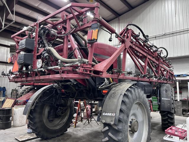 Image of Case IH Patriot 4420 equipment image 3