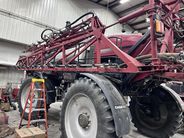 Image of Case IH Patriot 4420 equipment image 4