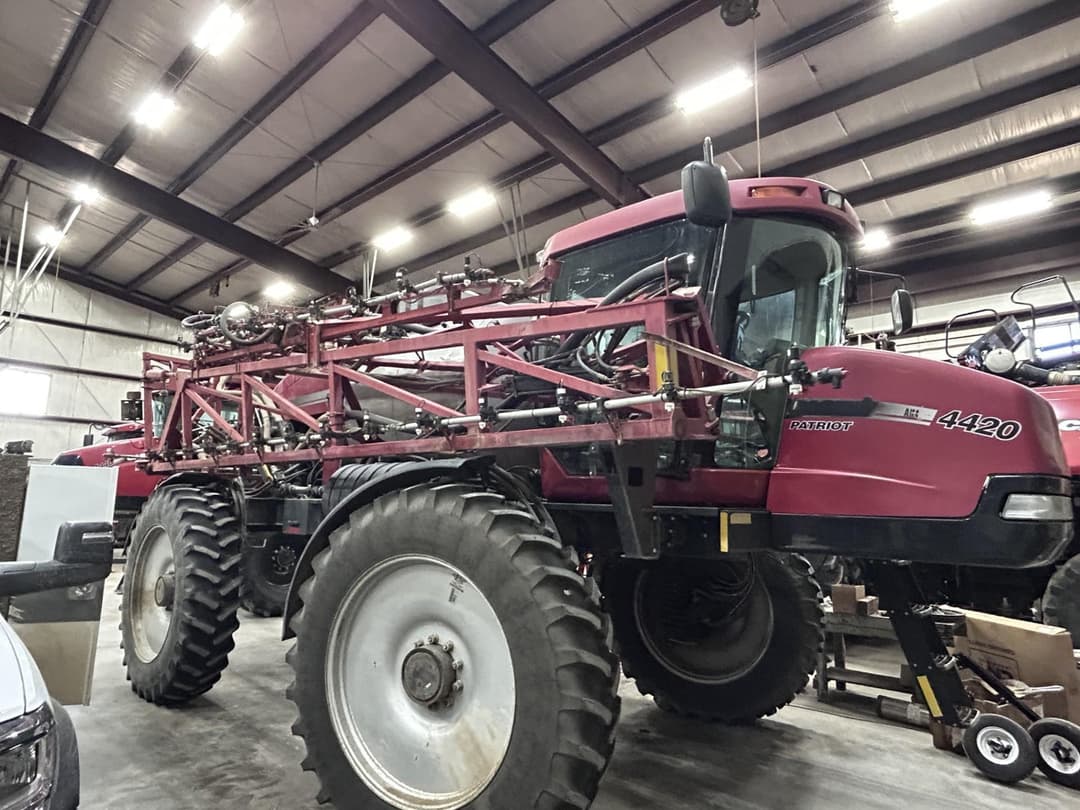 Image of Case IH Patriot 4420 Primary image