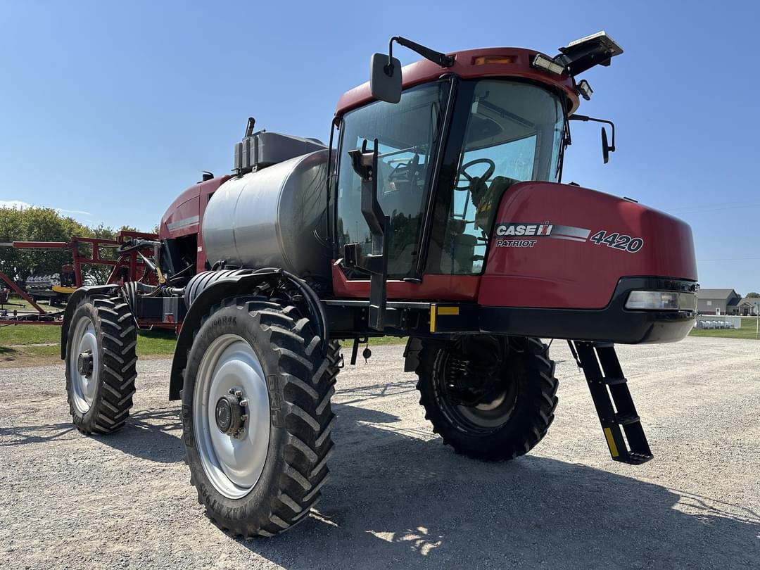 Image of Case IH Patriot 4420 Primary image