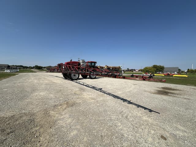 Image of Case IH Patriot 4420 equipment image 2