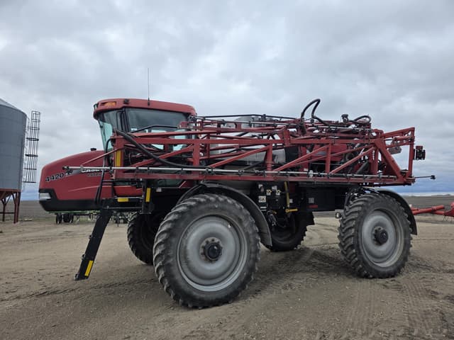 Image of Case IH Patriot 4420 equipment image 3