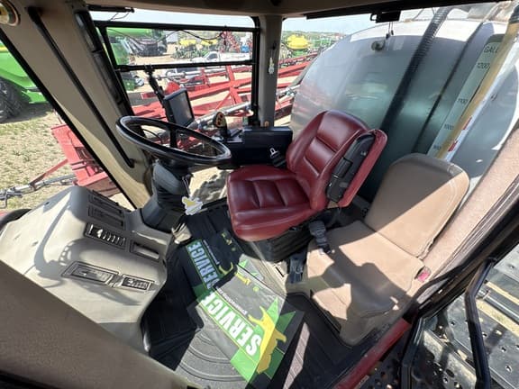 Image of Case IH Patriot 4420 equipment image 4