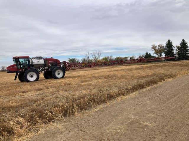 Image of Case IH Patriot 4420 equipment image 2