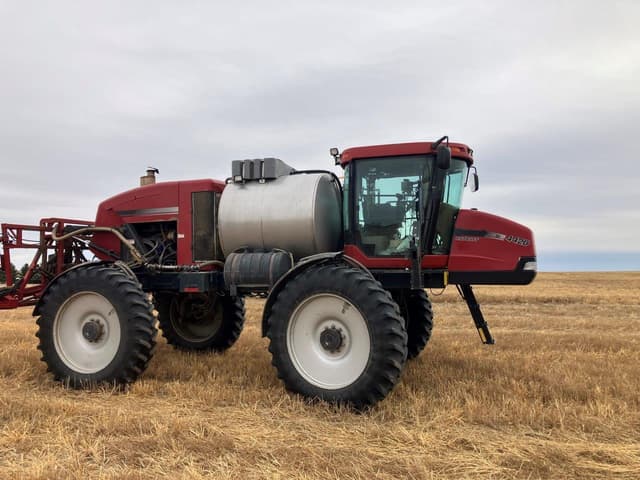 Image of Case IH Patriot 4420 equipment image 3