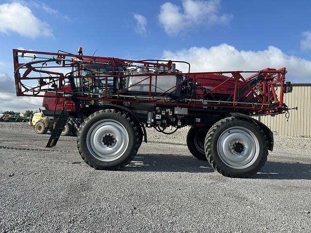 Image of Case IH Patriot 4420 equipment image 2