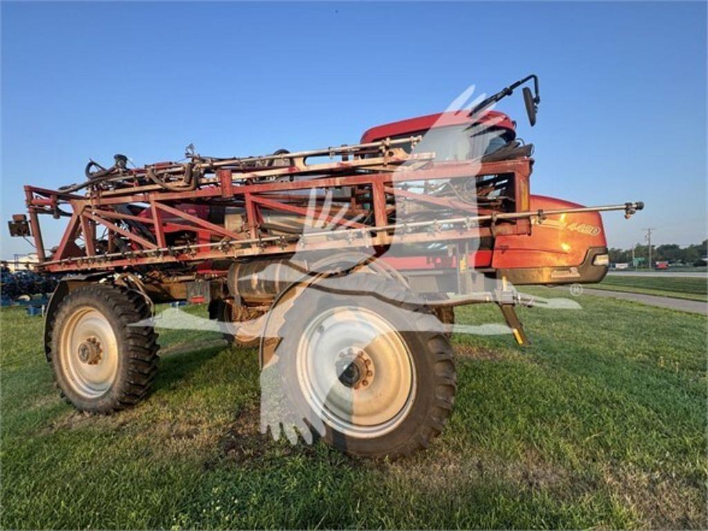 Image of Case IH Patriot 4420 Primary image