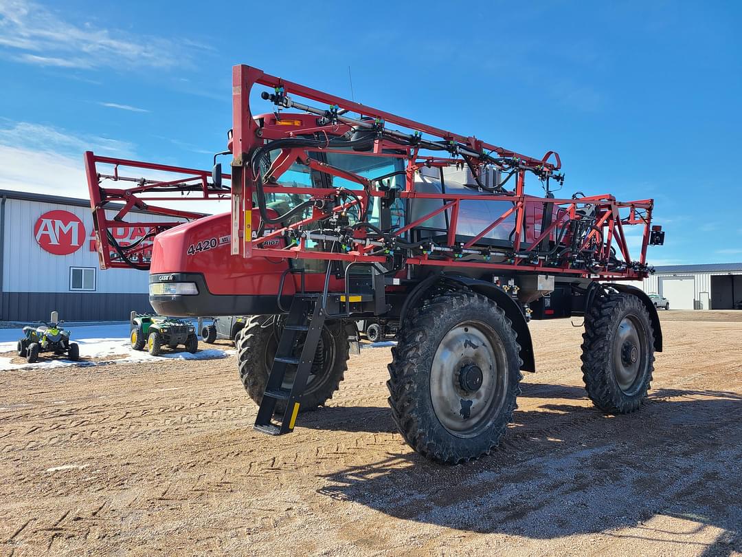 Image of Case IH Patriot 4420 Primary image