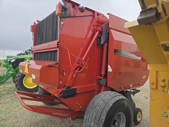 Image of Case IH RB564 equipment image 4