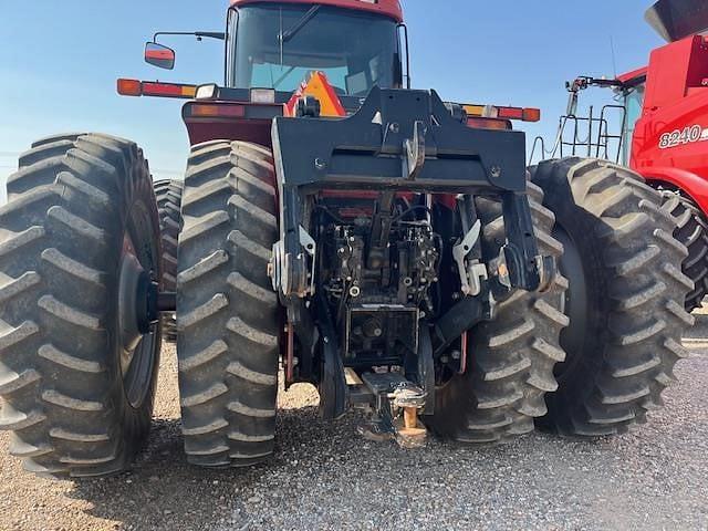 Image of Case IH Steiger 335 equipment image 2