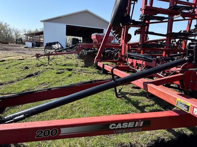 Image of Case IH 200 equipment image 1