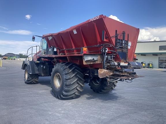 Image of Case IH Titan 4020 equipment image 3