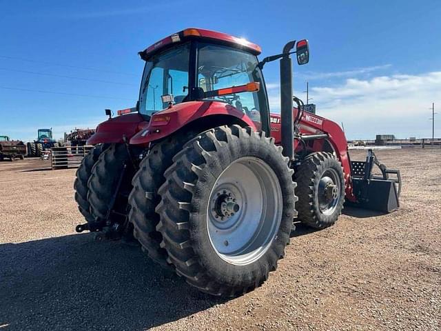 Image of Case IH Magnum 190 equipment image 2