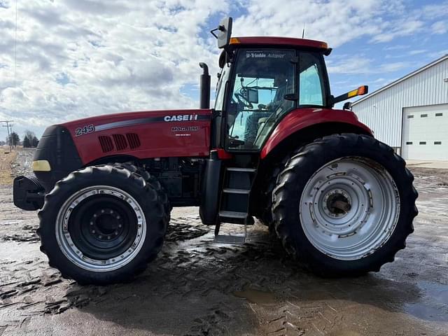 Image of Case IH Magnum 245 equipment image 4