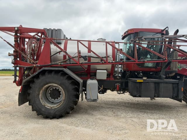 Image of Case IH Titan 3520 equipment image 3