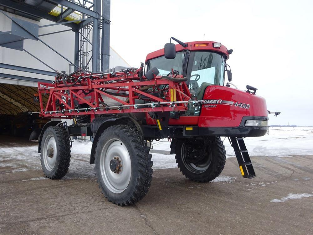 Main image Case IH Patriot 4420 11