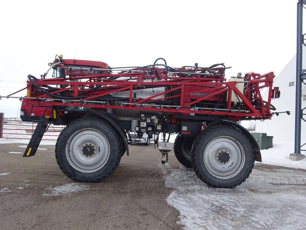 Main image Case IH Patriot 4420 37