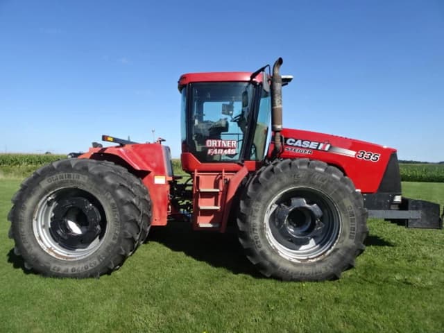 Image of Case IH Steiger 335 equipment image 1