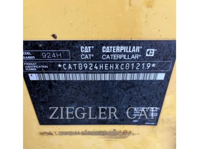 Image of Caterpillar 924H equipment image 2