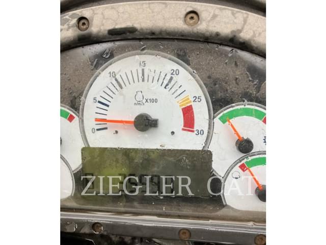 Image of Caterpillar 924H equipment image 4