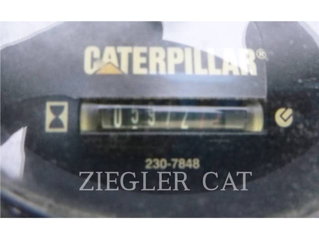 Image of Caterpillar CB24 equipment image 4