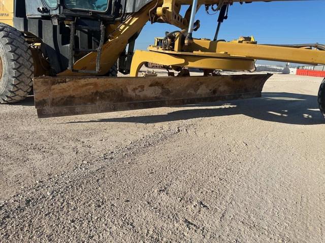 Image of Caterpillar 140M equipment image 4