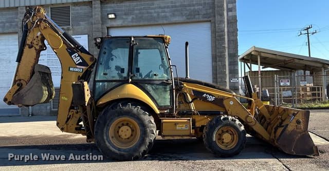 Image of Caterpillar 420E equipment image 3