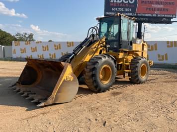 Main image Caterpillar 930H