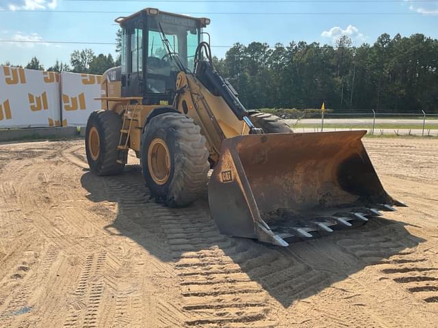 Image of Caterpillar 930H equipment image 2