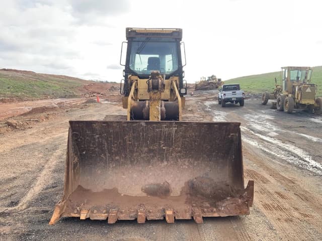 Image of Caterpillar 963C equipment image 1