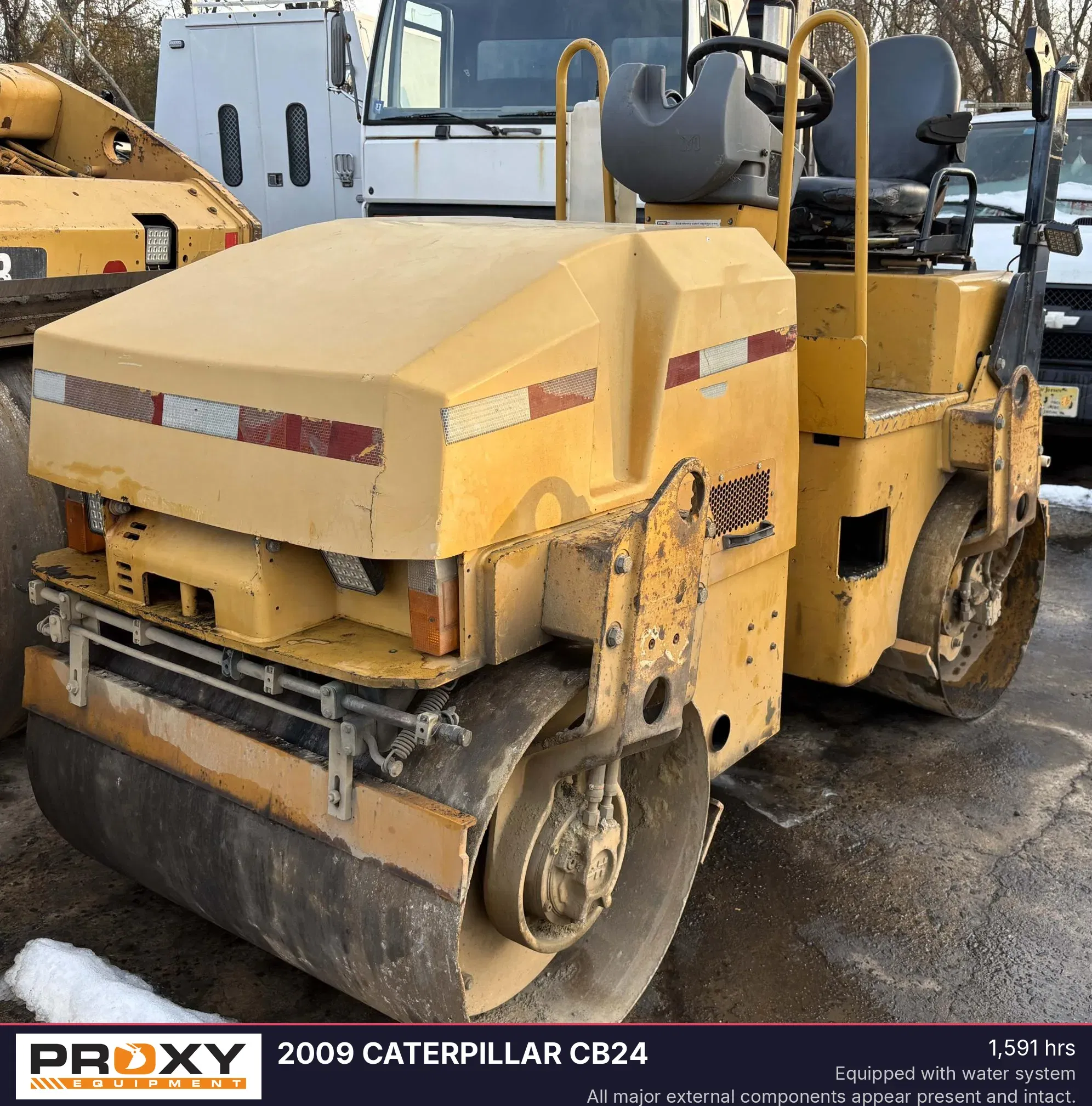 2009 Caterpillar CB24 Equipment Image0