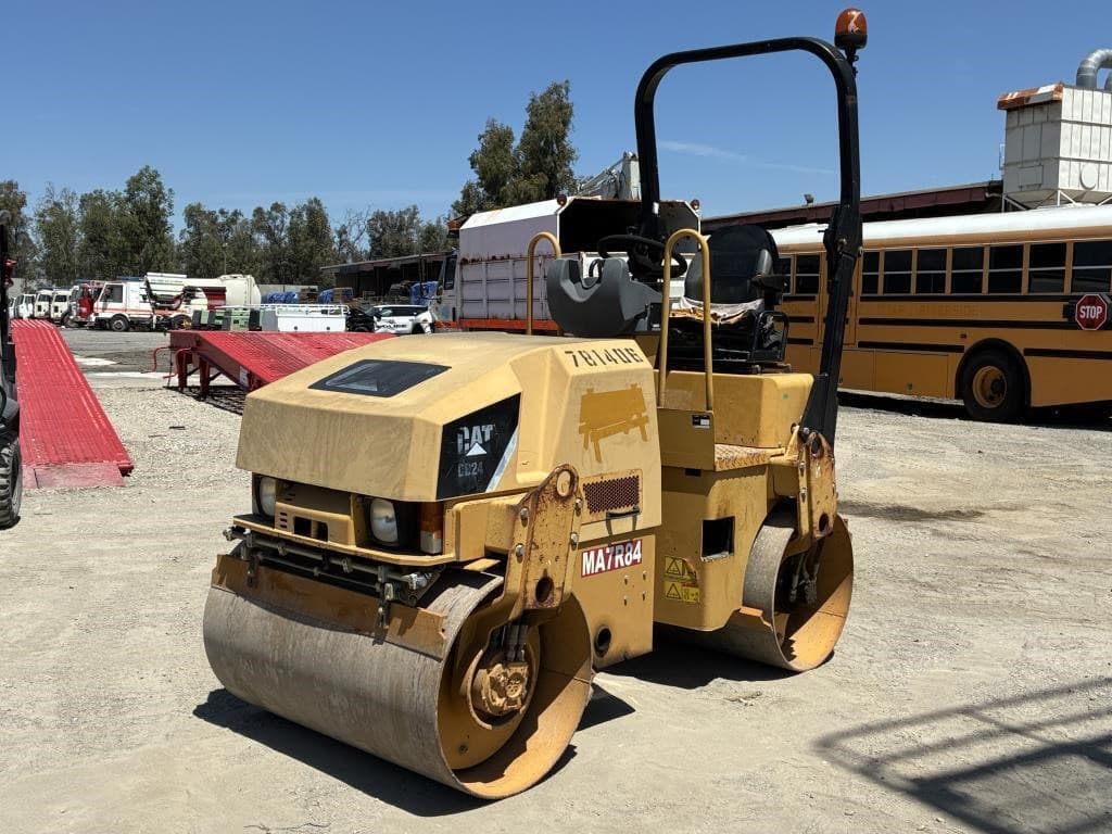 Image of Caterpillar CB24 Primary image