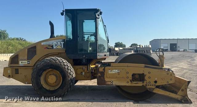 Image of Caterpillar CS56 equipment image 1