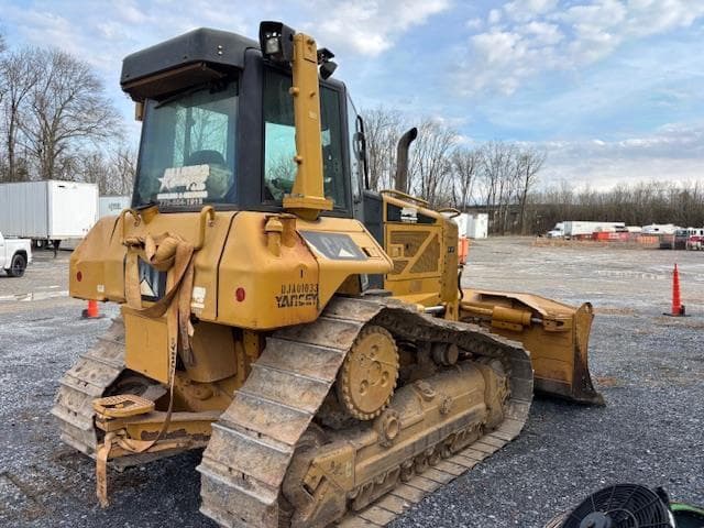 Image of Caterpillar D6N XL equipment image 2