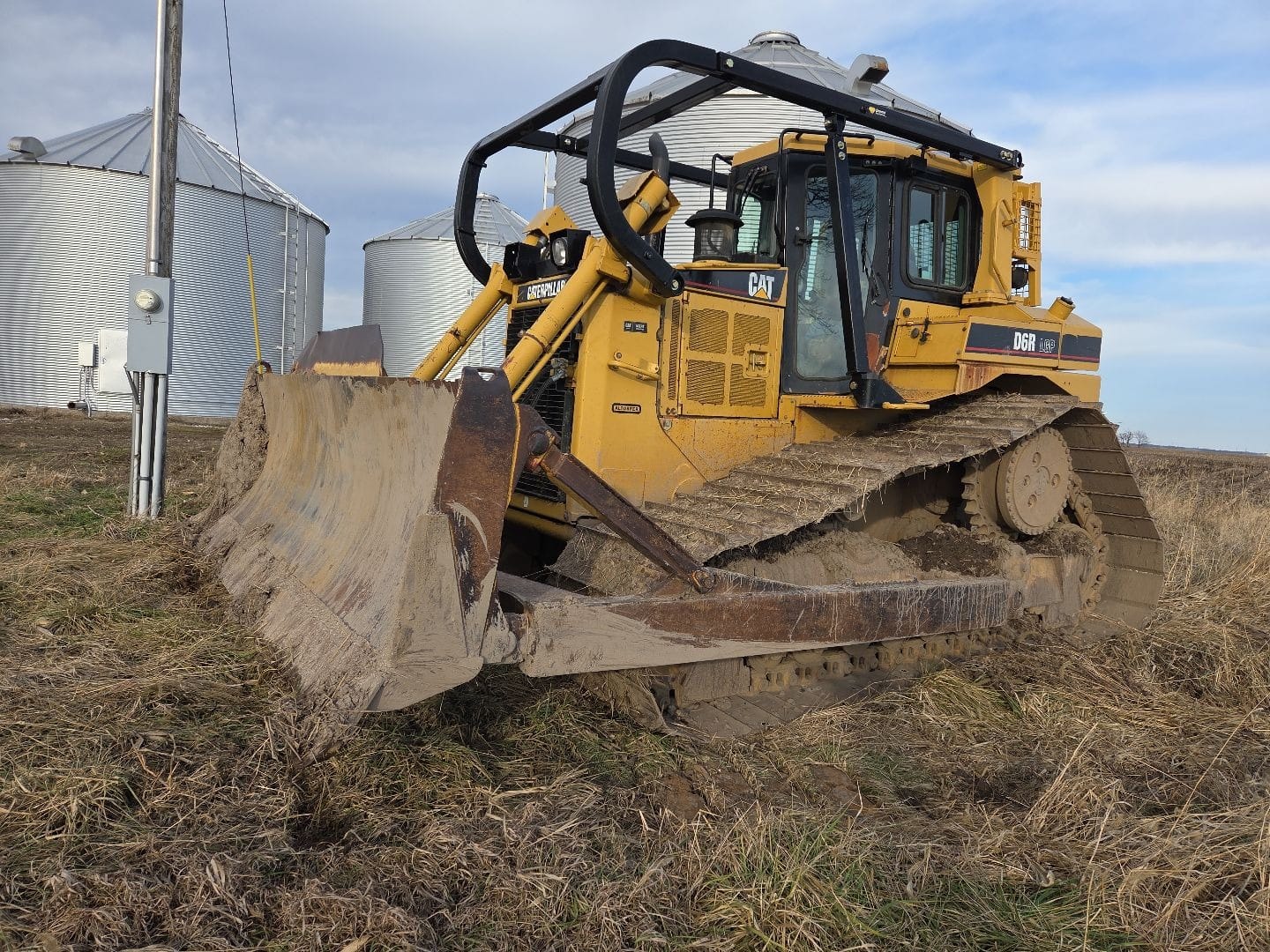 2009 Caterpillar D6R LGP Equipment Image0