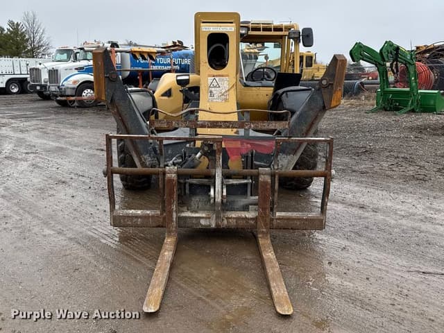 Image of Caterpillar TL943 equipment image 1