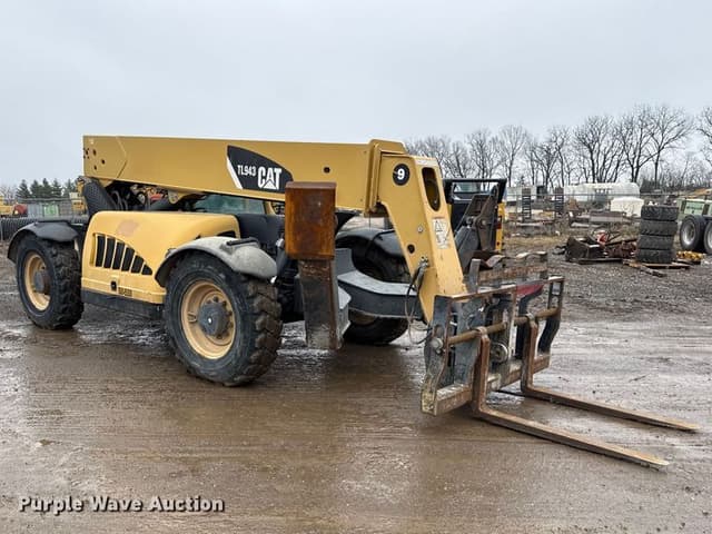 Image of Caterpillar TL943 equipment image 2