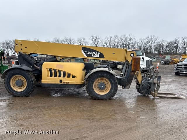 Image of Caterpillar TL943 equipment image 3