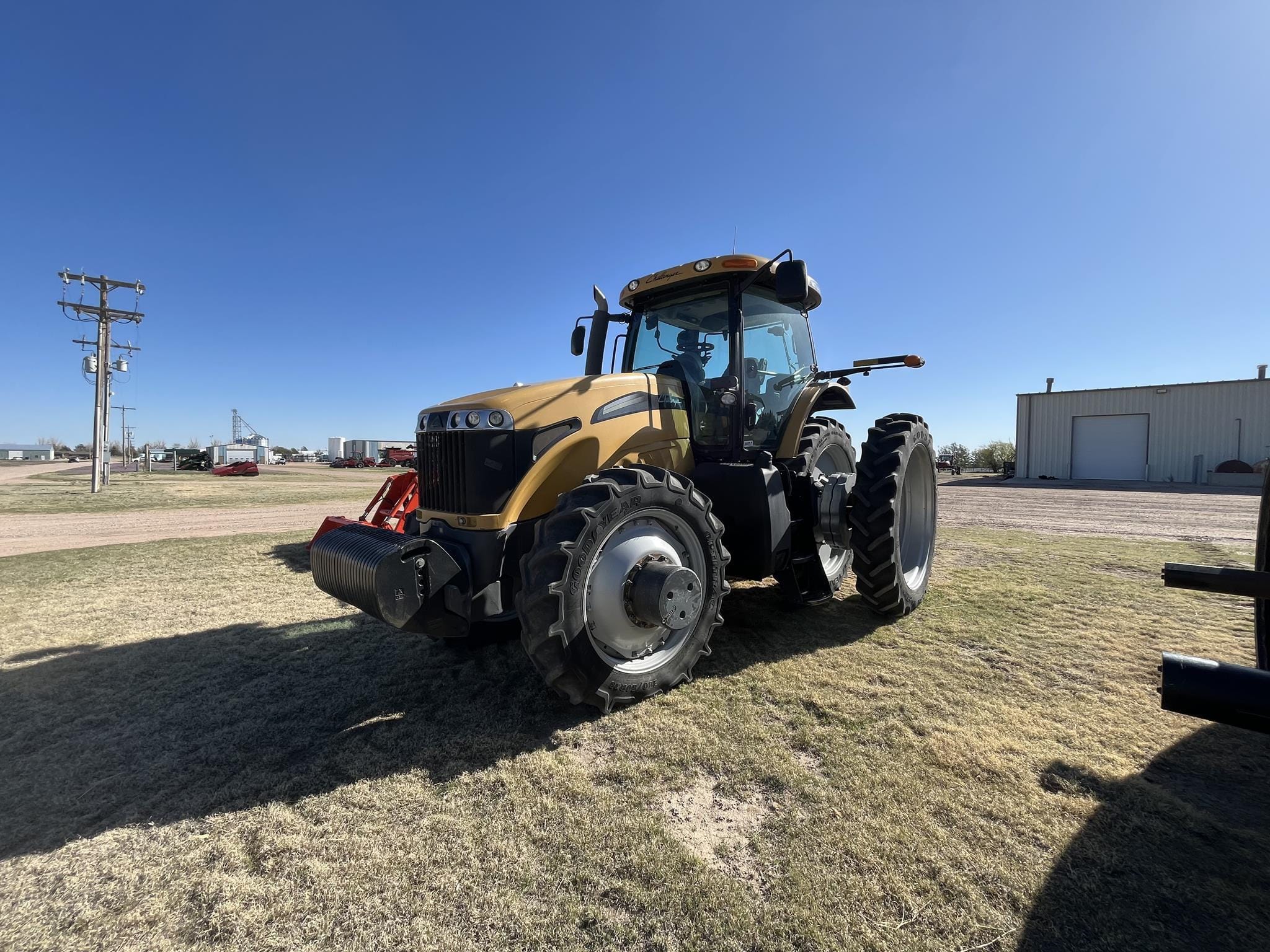 Main image Challenger MT665C