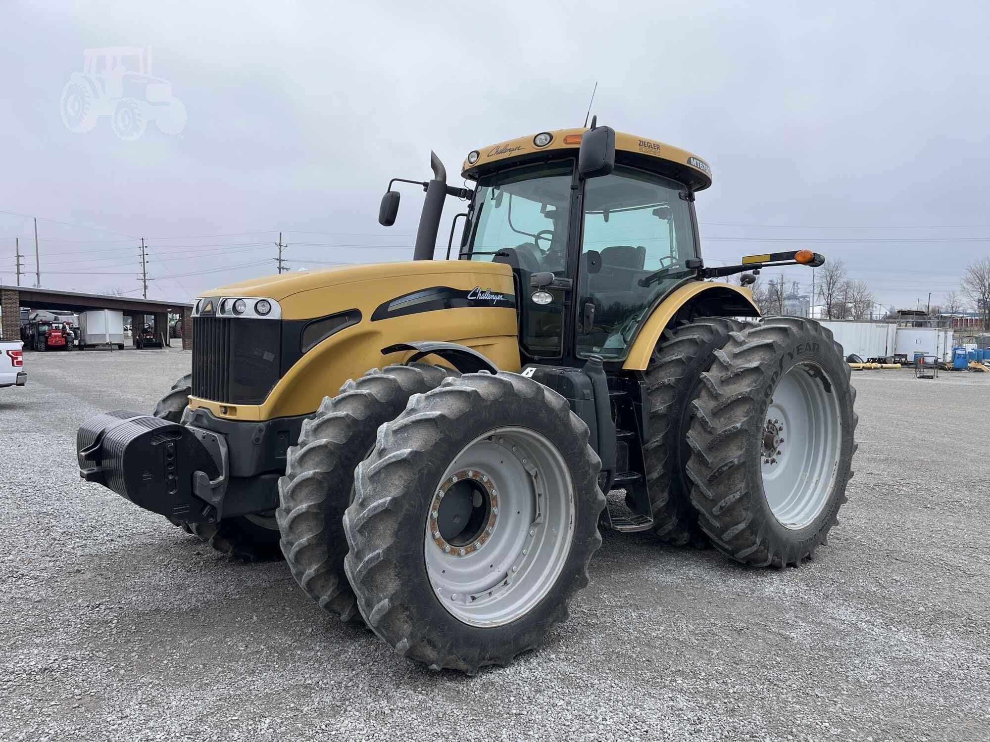 2009 Challenger MT675C Equipment Image0
